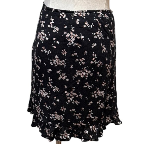 Abercrombie & Fitch Black Floral Large Whimsigoth Mini Skirt Womens Large - Picture 4 of 12